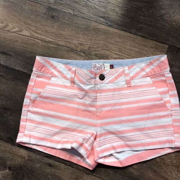 So Cuffed Shorts Striped Pink and White Size 3 - Picture 5 of 9